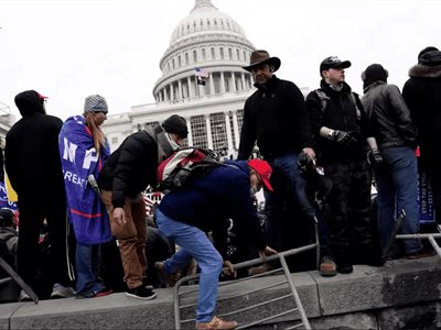 Proyecto de ley busca que ataque al Capitolio sea tema en escuelas