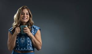 Hiedy Paniagua lanza Ama el podcast: un espacio &iacute;ntimo para sanar, crecer y florecer