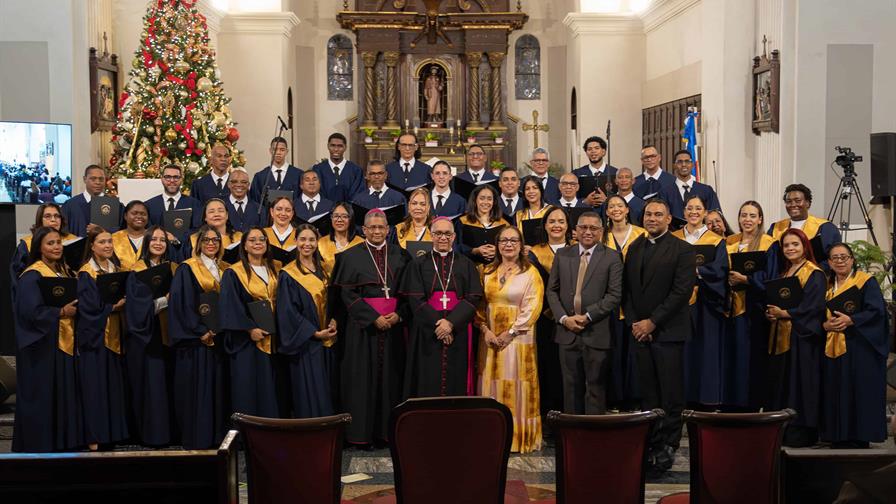 El Coro Arquidiocesano de Santiago celebra sus 35 a&ntilde;os con un concierto de gala