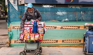 La informalidad contin&uacute;a siendo la norma en Am&eacute;rica Latina
