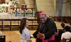 Leah Francis Campos visita la bas&iacute;lica de Hig&uuml;ey en D&iacute;a de Reyes