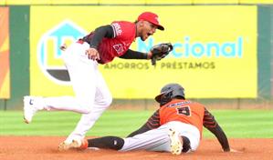 Escogido y Toros justifican su liderato con caminos distintos