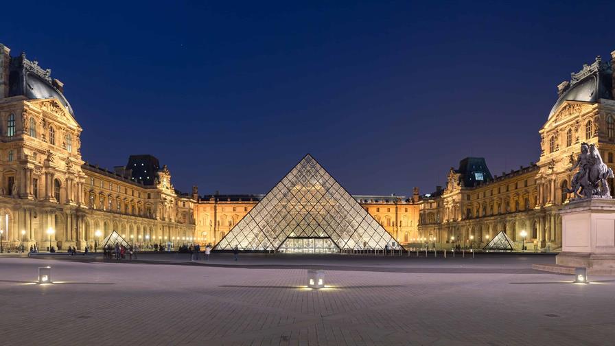 El Louvre reabre completamente tras la suspensión de la huelga de los empleados