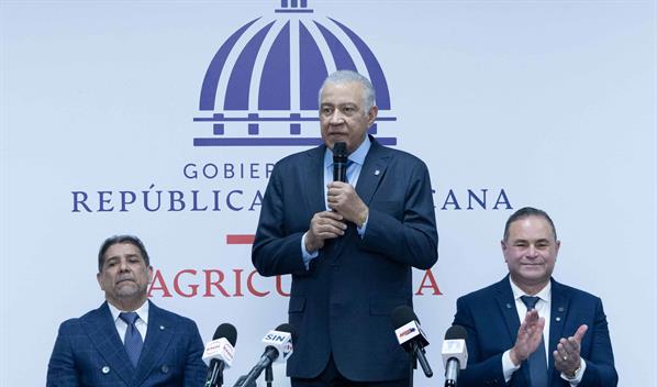 "No hay nada traspatio", asevera Andr&eacute;s Bautista sobre el cambio de ministro en Agricultura