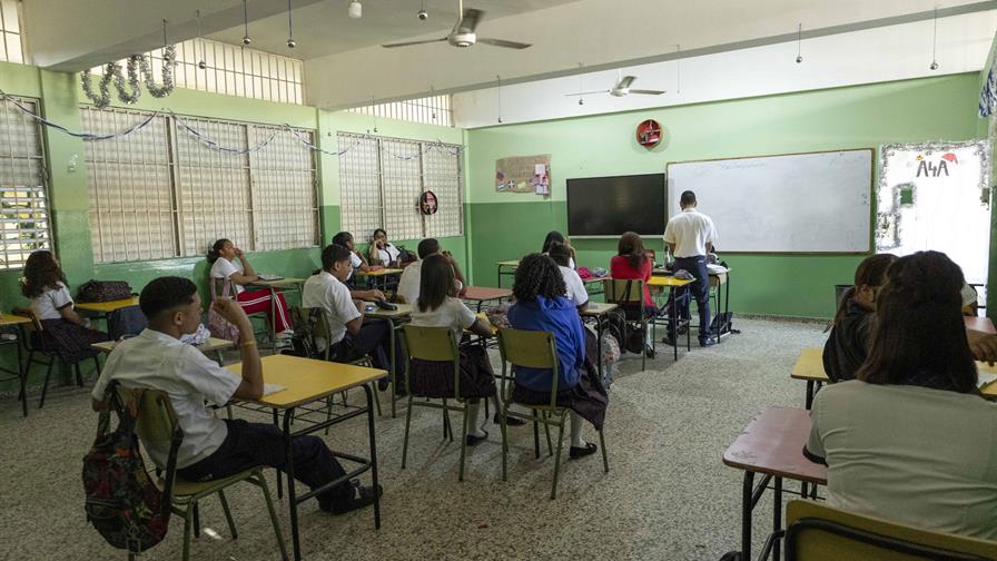 Los padres no envían a los hijos a las escuelas: persiste la baja asistencia de los estudiantes Los padres no envían a los hijos a las escuelas: persiste la baja asistencia de los estudiantes