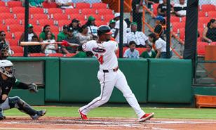 Eloy Jim&eacute;nez est&aacute; de vuelta; supera vallas que lo limitaban