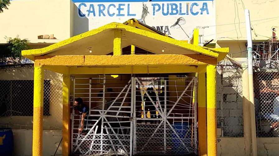 Intento de fuga en la c&aacute;rcel p&uacute;blica de Barahona deja a un interno herido