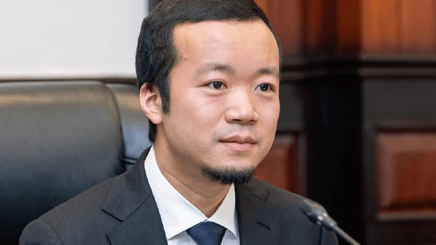 Liquidan banco de magnate en Camboya vinculado a empresas tabacaleras en RD