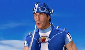 Magn&uacute;s Scheving, de Lazy Town, reaparece como Sportacus y presenta a su "heredero"