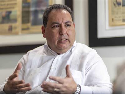 Mario Lama renuncia como director del Servicio Nacional de Salud