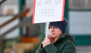 Nueva York se une a las protestas por la muerte de una mujer a manos de ICE en Minnesota