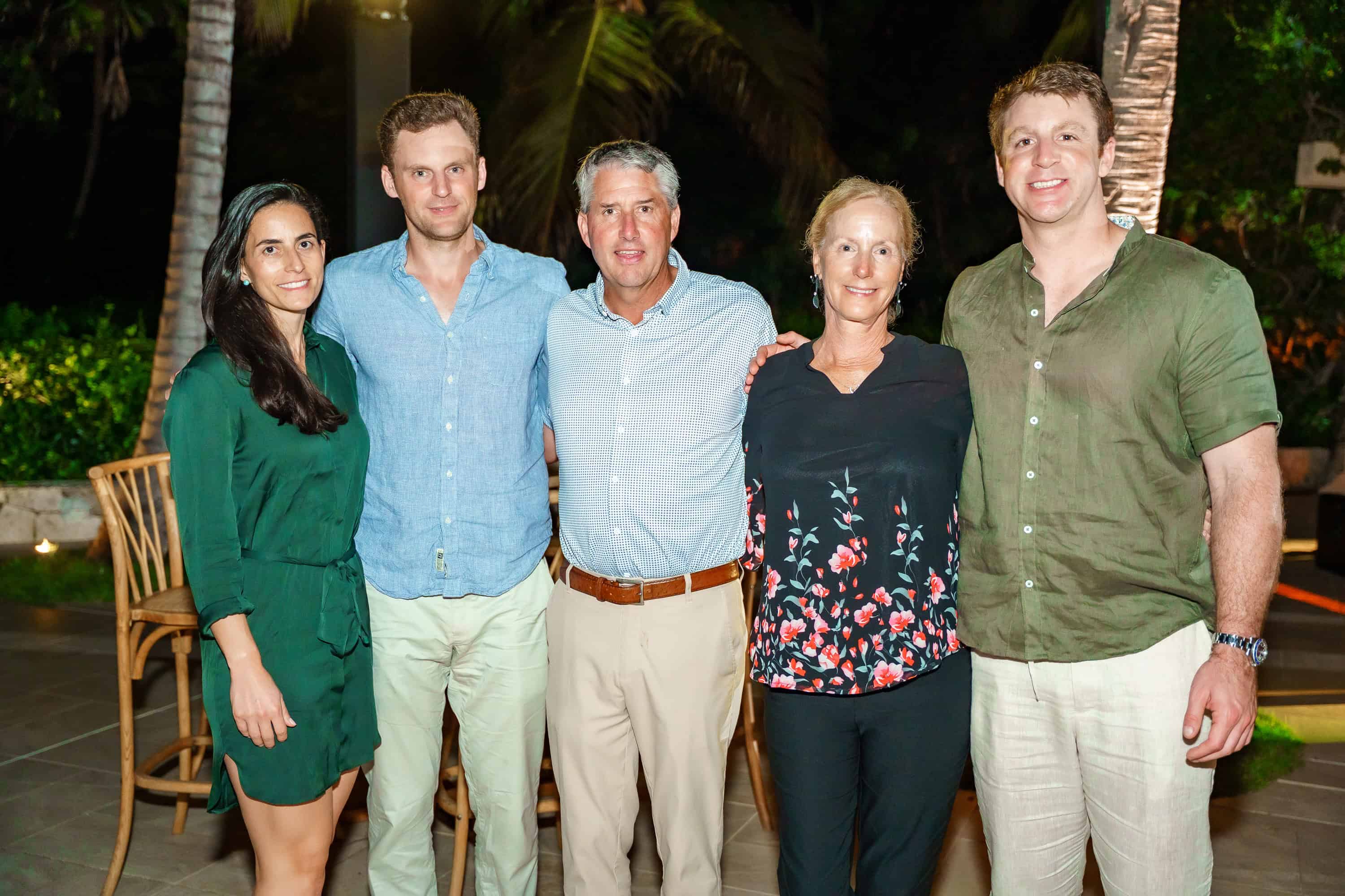 Olivia Kirwin, Miles Kirwin, Glenn Kirwin, Joan Kirwin y Troy Kirwin