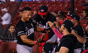 El Escogido blanquea a los Gigantes y siguen firmes en la cima del round robin