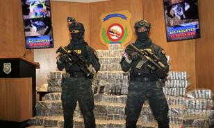 Autoridades decomisan 863 paquetes de coca&iacute;na en costas de Pedernales; hay dos detenidos