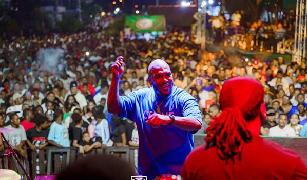 El desorden y el alcohol eclipsan el car&aacute;cter religioso de las patronales