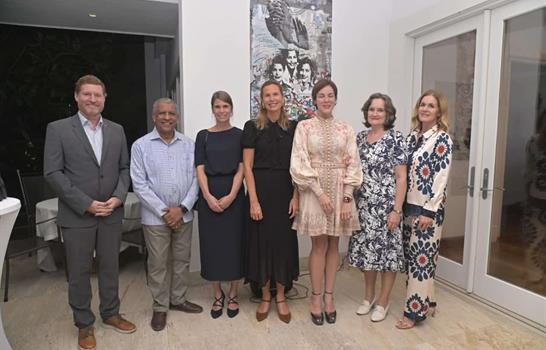 La Embajadora de Alemania realiza un encuentro cercano con la prensa