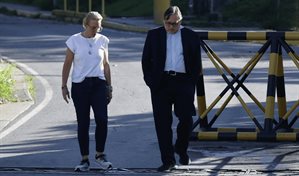 Hija de Gonz&aacute;lez Urrutia dice que sigue sin noticias sobre su esposo detenido en Venezuela