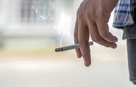 Las importaciones de cigarrillos se desploman casi un 57 % en ocho a&ntilde;os