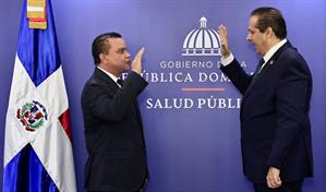 Juramentan a Julio C&eacute;sar Landr&oacute;n como nuevo director del Servicio Nacional de Salud