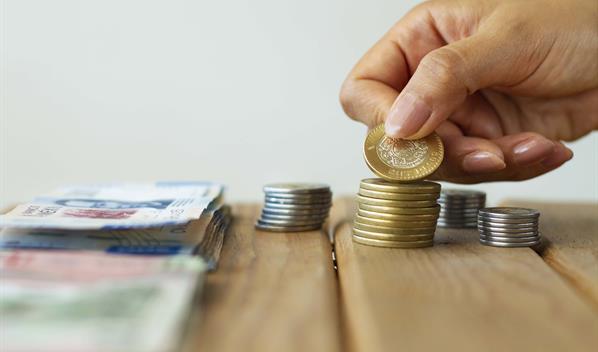 Salario m&iacute;nimo en Latinoam&eacute;rica promedia los 400 d&oacute;lares, con fuertes brechas entre pa&iacute;ses