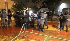 Refuerzan seguridad en el Parlamento de Honduras tras explosi&oacute;n que hiri&oacute; a una diputada