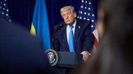 Trump dice que los l&iacute;deres de Ir&aacute;n llamaron a EE. UU. y quieren negociar