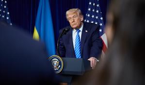 Trump dice que iniciar&aacute;n ataques terrestres contra carteles que est&aacute;n dirigiendo M&eacute;xico