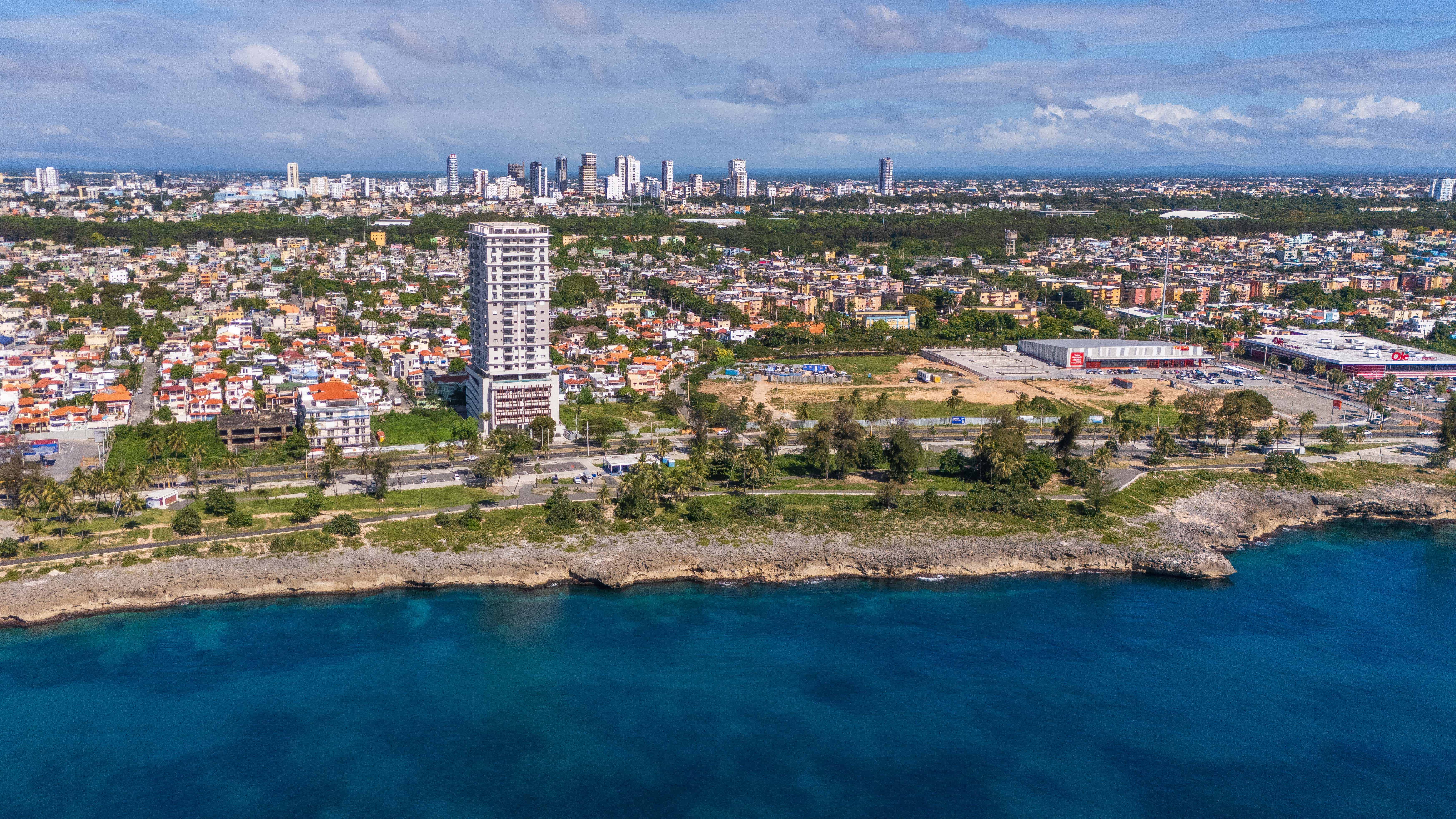 Con la construcci&oacute;n del Malec&oacute;n de la avendia Espa&ntilde;a por parte de Turismo,&nbsp; el lugar cobra mas belleza.&nbsp;