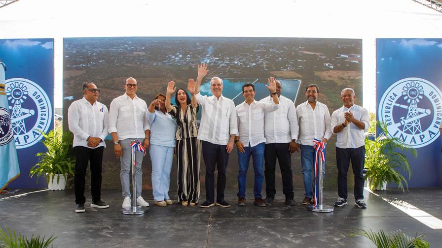 Abinader inaugura obras educativas, sanitarias y comerciales en la regi&oacute;n sur