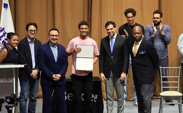 Berklee en Santo Domingo 2026 concluye con r&eacute;cord de 43 becas a j&oacute;venes m&uacute;sicos dominicanos