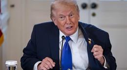 Trump se dice dispuesto a reunirse con la presidenta interina de Venezuela