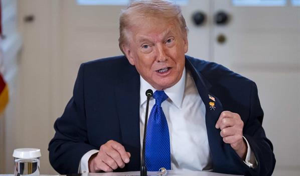 Trump se dice dispuesto a reunirse con la presidenta interina de Venezuela