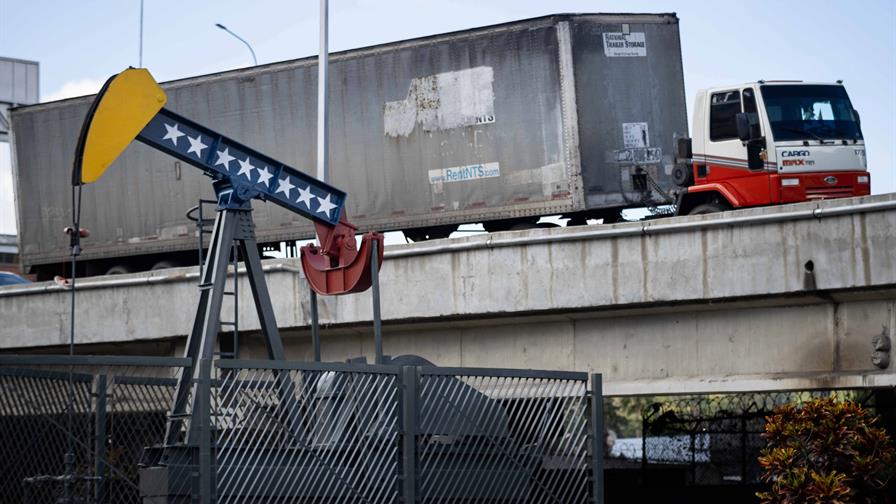 Precios del petróleo cierran con leve aumento ante la situación en Irán y Venezuela Precios del petróleo cierran con leve aumento ante la situación en Irán y Venezuela