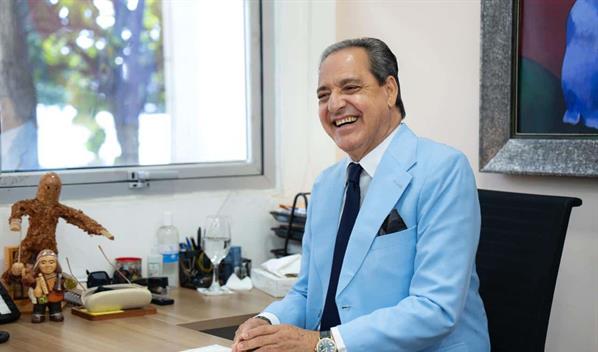 Universidades de Italia celebran una obra del escritor Pastor De Moya