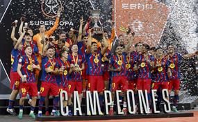El Barcelona revalida Supercopa ante el Real Madrid gracias a un doblete de Raphinha