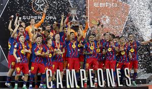 El Barcelona revalida Supercopa ante el Real Madrid gracias a un doblete de Raphinha