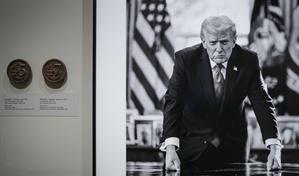 Smithsonian elimina las referencias a los juicios pol&iacute;ticos de Trump con un nuevo retrato