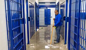 Del martirio a la calma diaria: as&iacute; es la vida de los presos trasladados a Las Parras