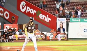 Video | Los Gigantes dejan a Toros tendidos en el terreno del Juli&aacute;n Javier