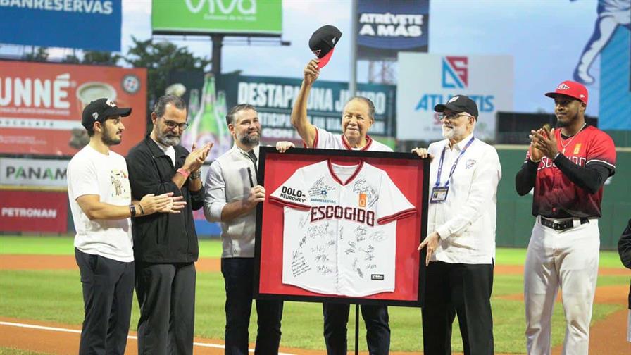 Homenaje al inmortal Juan Marichal en el estadio que lleva su nombre