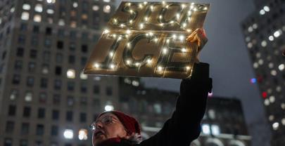 Miles protestan en Estados Unidos tras muerte de mujer en redada del ICE