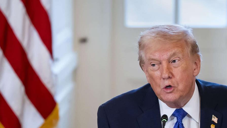 Trump busca imponer un límite del 10 % al interés de las tarjetas de crédito Trump busca imponer un límite del 10 % al interés de las tarjetas de crédito