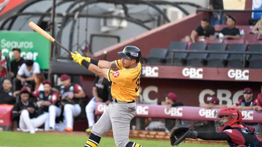 Las &Aacute;guilas alcanzan el segundo puesto tras apalear a los Gigantes