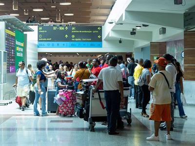 Baja estadías prolongada de dominicanos en Estados Unidos