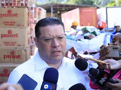 Yayo Sanz Lovatón cree que los políticos tienen que sacrificarse