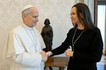 El papa Le&oacute;n XIV recibe a l&iacute;der opositora venezolana Mar&iacute;a Corina Machado