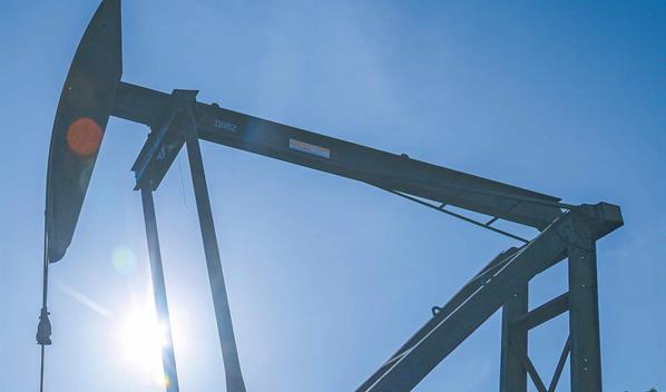 El petr&oacute;leo bajar&iacute;a de US$60, salvo picos por las tensiones