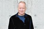 Stellan Skarsg&aring;rd vence a Benicio Del Toro y gana el Globo de Oro a mejor actor de reparto