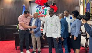 Miembros del PRM dicen sentirse desplazados y respaldan reclamo de Pacheco por exclusi&oacute;n en cambios