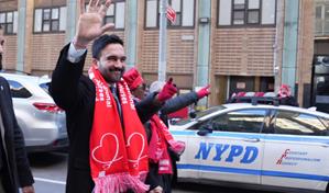 Mamdani apoya a las enfermeras en la mayor huelga del sector de la historia de Nueva York